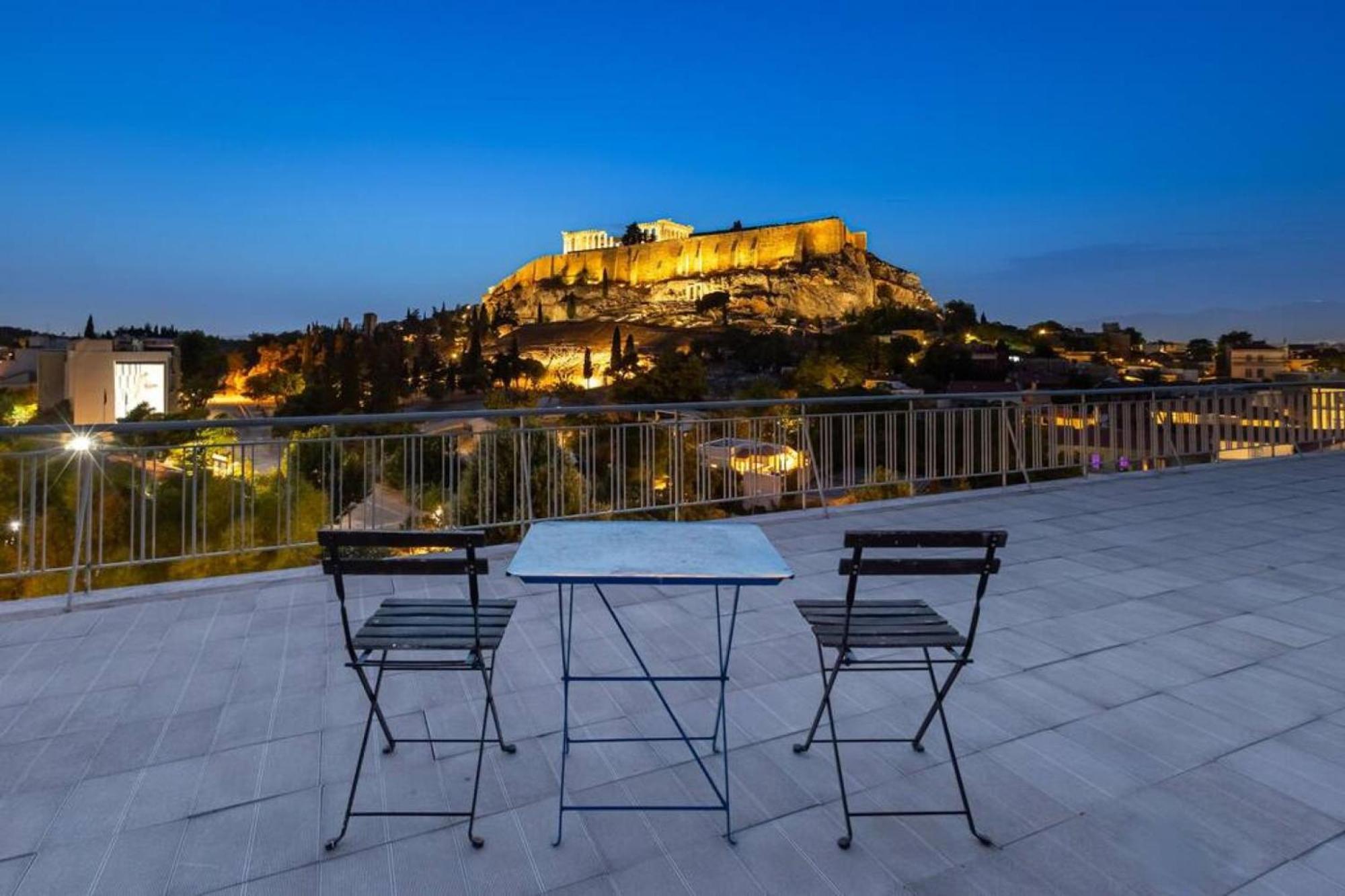 Acropolis Stylish 2Br Apartment - Center Of أثينا المظهر الخارجي الصورة
