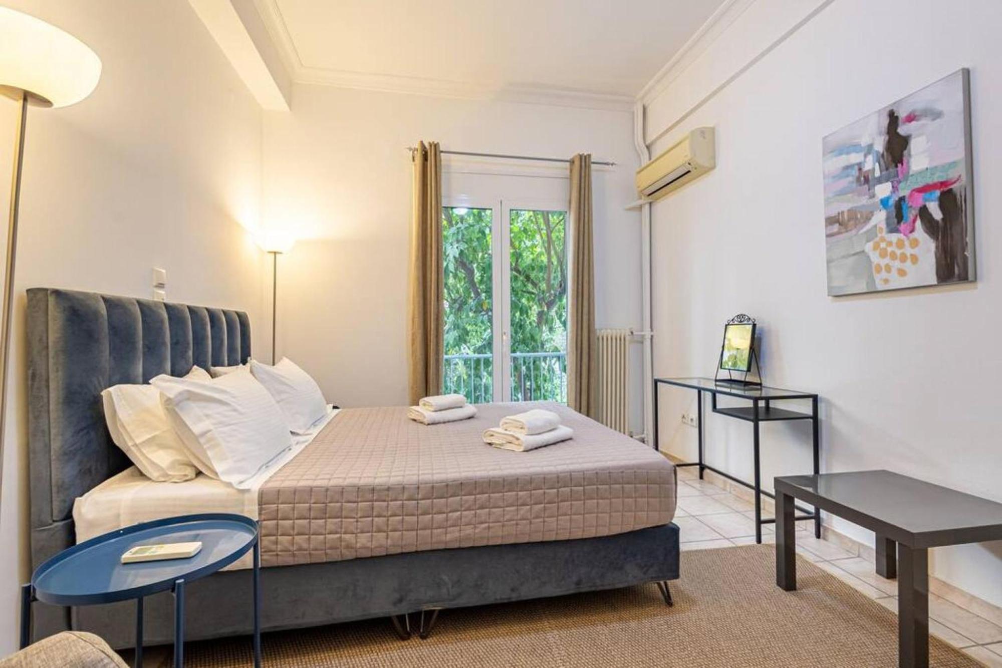 Acropolis Stylish 2Br Apartment - Center Of أثينا المظهر الخارجي الصورة